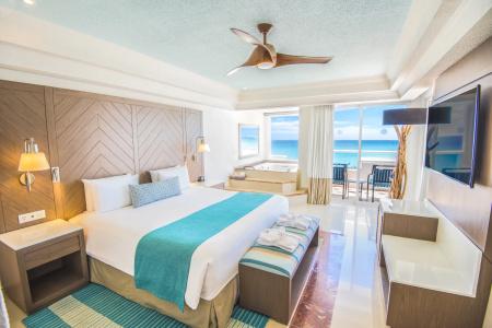 Wyndham Alltra Cancun All Inclusive Resort - 2