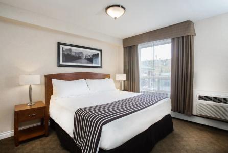 Sandman & Suites West - 3