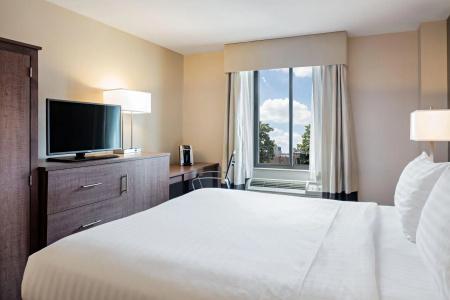 Holiday Inn Express Brooklyn, An Ihg - 23