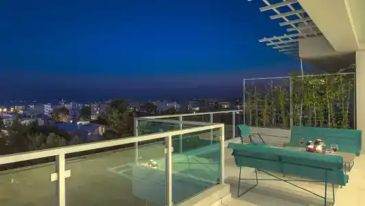 Scale Suites - 36