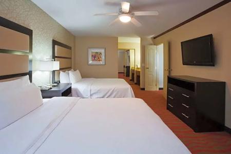 Homewood Suites by Hilton - 77