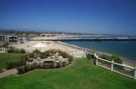 Sea & Sand Inn - 30