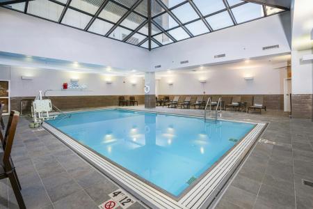 Hilton Indianapolis & Suites - 17