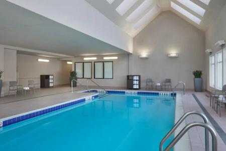 Residence Inn by Marriott Airport - 17