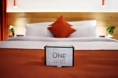 One Luxury Suites - 32