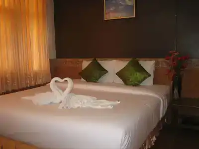 Suriwong Chumphon - 3