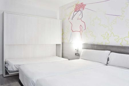 Ibis Styles Madrid Prado - 4