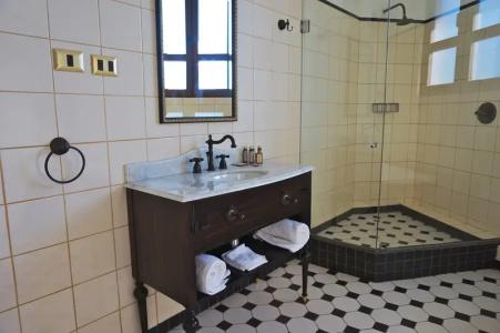 Boutique Castillo Rojo - 63