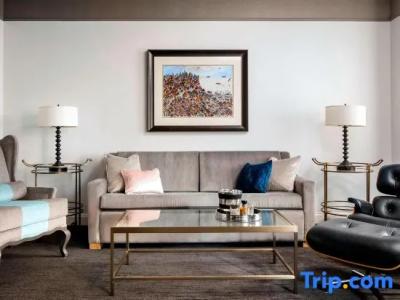 The Blackstone, Autograph Collection - 76