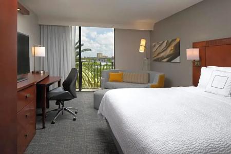 Courtyard by Marriott Sarasota/Riverfront - 29