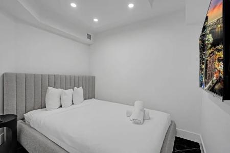 The Alexander All Suites - 573