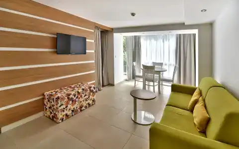 Forest Beach - 4