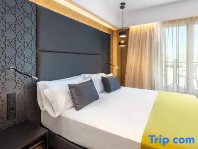 Catalonia Giralda - 83