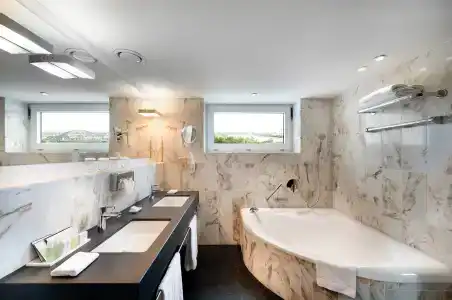 Crowne Plaza düSseldorf - Neuss, Ein Ihg - 9
