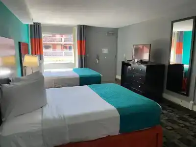 Clarion Inn - 1