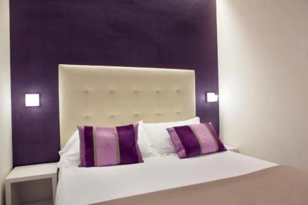 L'Hotel - 50
