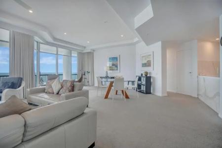 Oceana On Broadbeach - 55