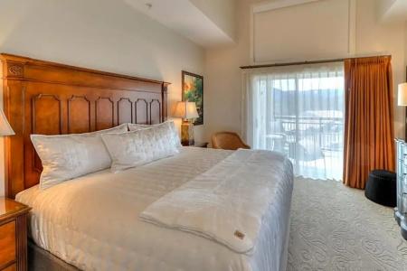 RiverStone Resort & Spa - 351