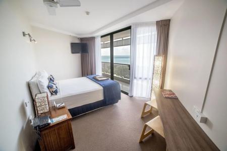 Rydges Esplanade - 68