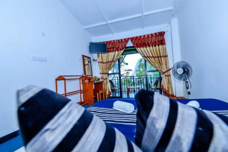 Ella View - 3