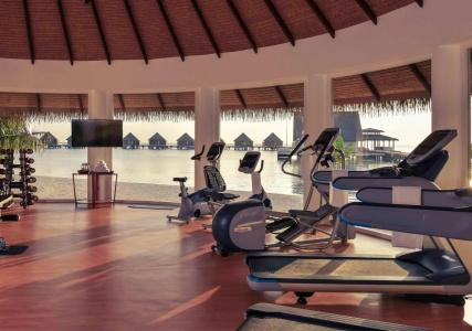 Mercure Maldives Kooddoo Resort - 18