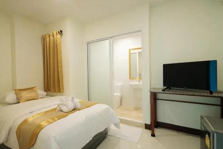 Happy Hostel - 37
