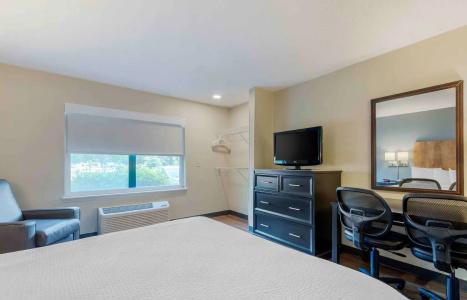 Extended Stay America Premier Suites - - I-4 - 4