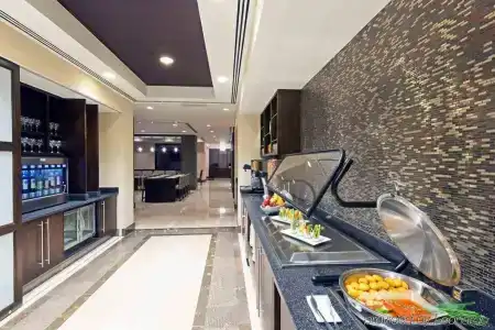 Capital Hilton - 36