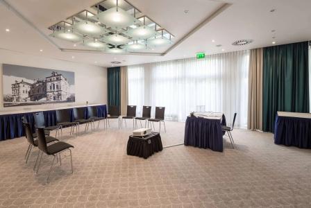 Ramada by Wyndham Dresden - 22