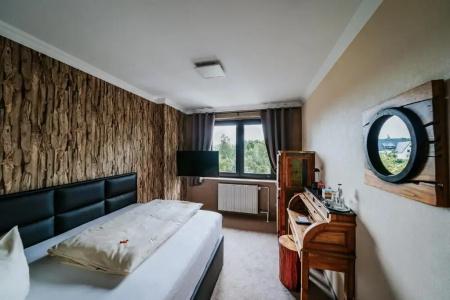 Robrooks Garni - 33