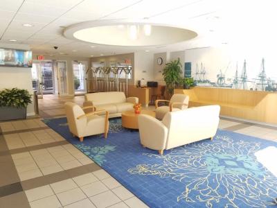 Constitution Inn - 12