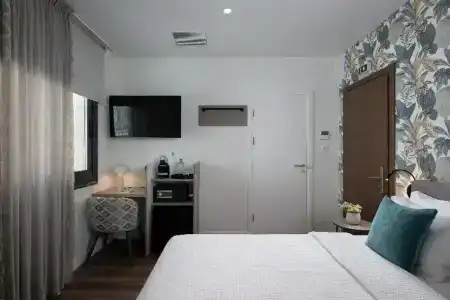 Urban Nest - Suites & - 59