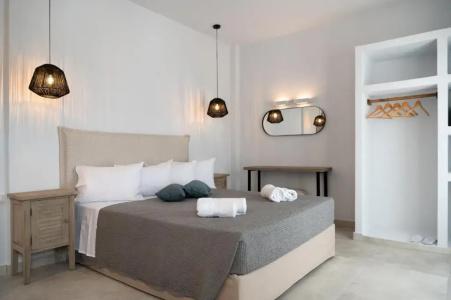 Drios Luxury Studios - 200