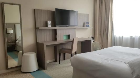 Golden Tulip Aix les Bains - & Spa - 81