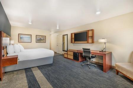 Best Western Plus Clocktower Inn - 80