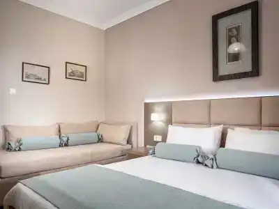 Plaka Beach Resort - 4