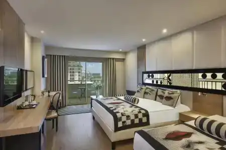 Delphin Imperial Lara - 51