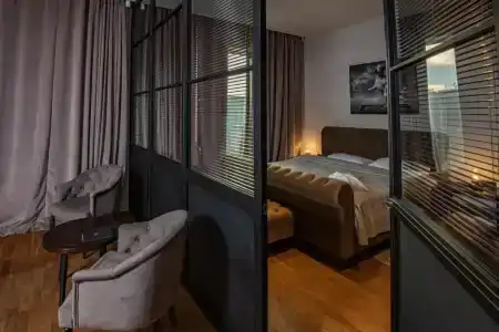 Apart by Parmigiano Group - 27