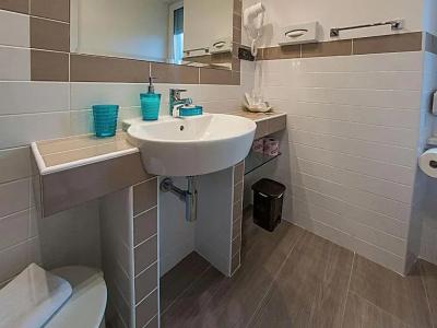 Albis Rooms Guest House - 98