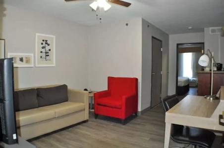 Country Inn & Suites by Radisson, West, KS - 92