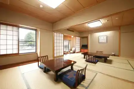 Wakamatsu Honten - 25