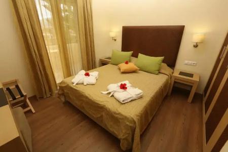 Minos Mare Royal - 5