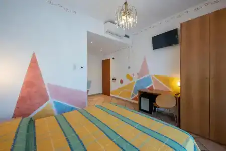 Romantic - 32