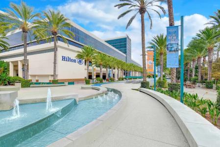 Hilton Anaheim - 17