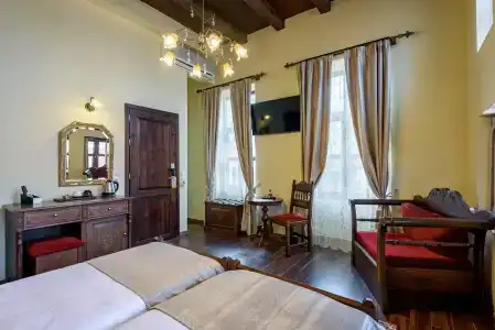 Porto Del Colombo Traditional Boutique - 22