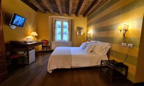 Piazza Vecchia - 35