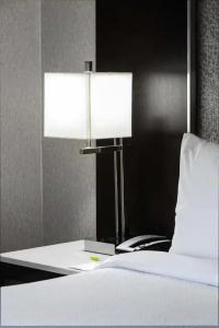 Fairfield Inn & Suites by Marriott Boston - 47