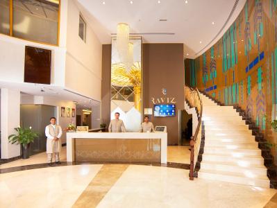 Raviz Center Point - 2