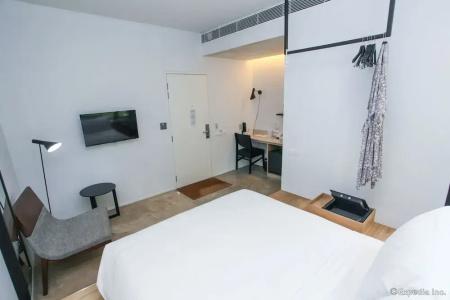 Lloyd's Inn (SG Clean, Staycation Approved) - 54