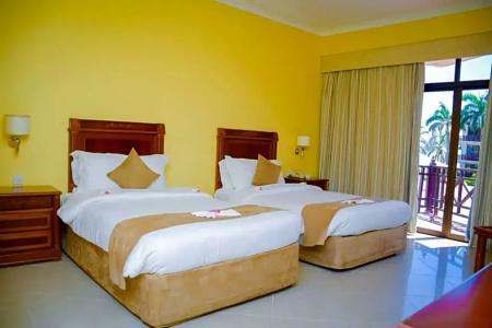 Golden Tulip - 50